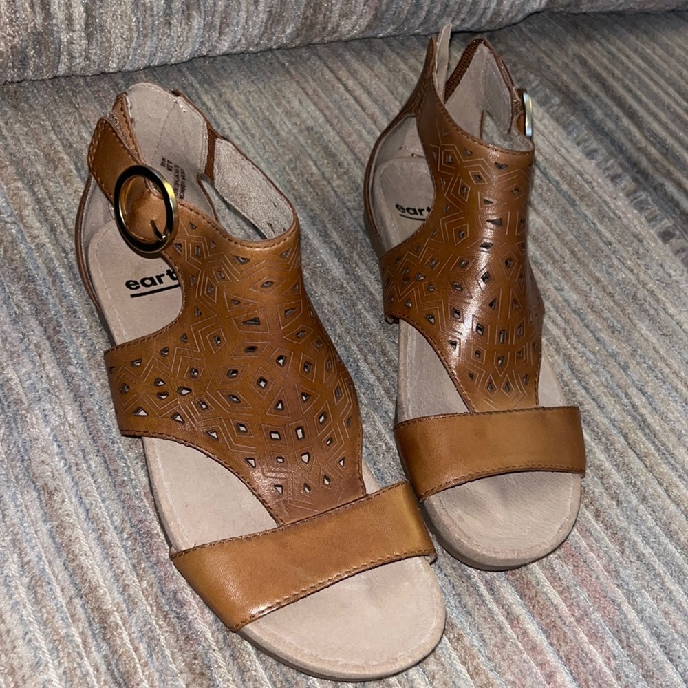 Earth sandals